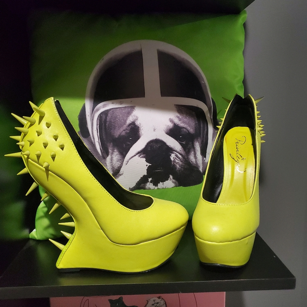 Privileged Anti Gravity Heels